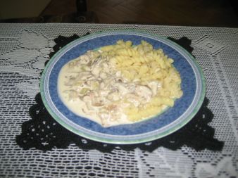 Sos grzybowy do makaronu.